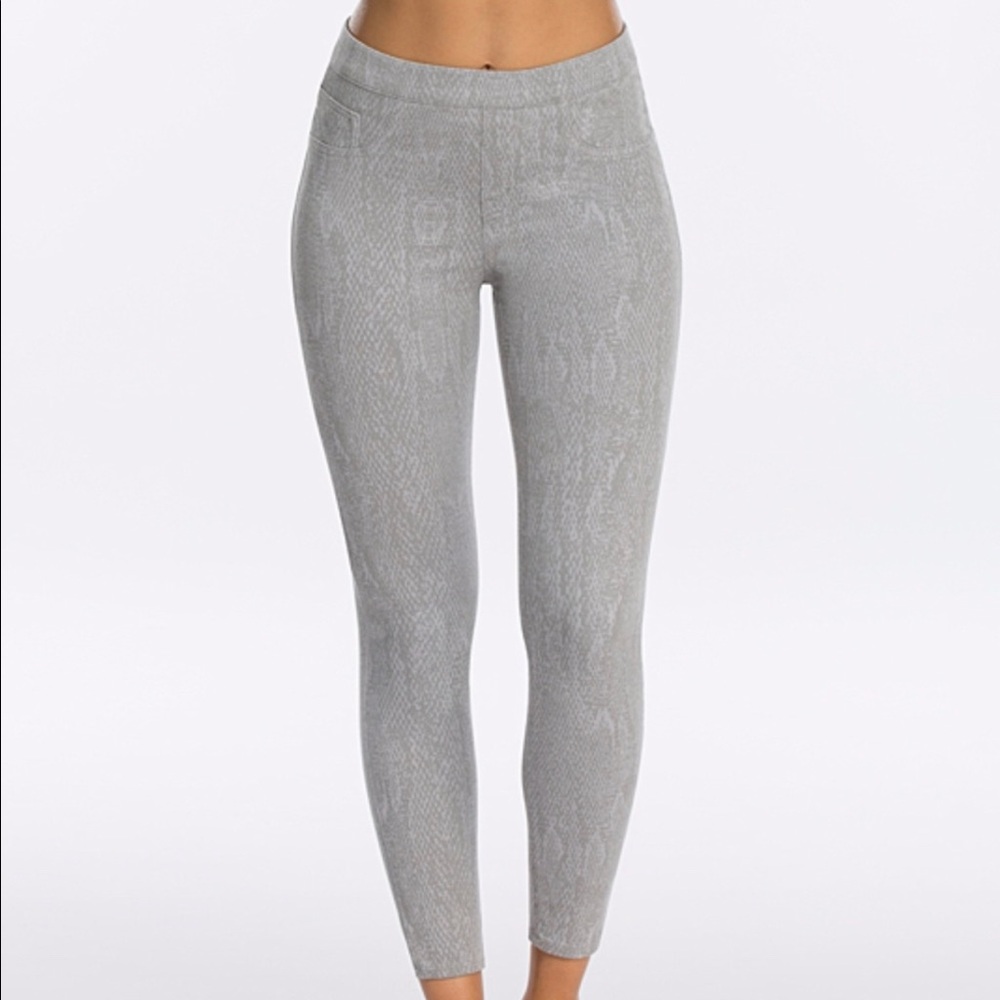 Spanx Jean-ish Ankle Leggings Gray Python